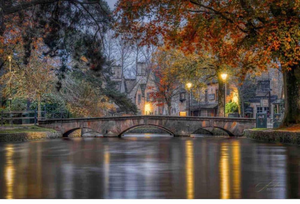 Beautiful Cotswold Couples Retreat Villa Bourton-on-the-Water Екстериор снимка